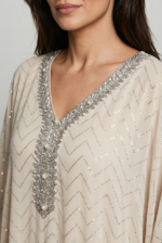 ⁦جلابيه بقصه واسعه بفصوص صغيره فضية⁩ - الصورة ⁦2⁩